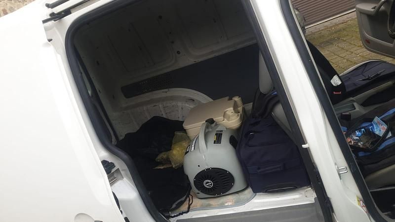 Gebraucht VW Caddy 105 PS (77 kW) 2010 Van / Kleinbus