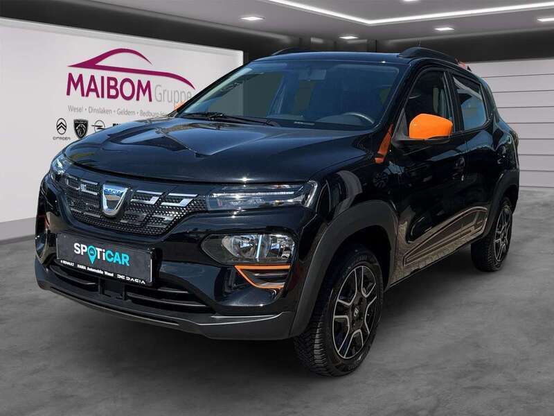 Astralschwarz Gebraucht 2022 Dacia Spring Comfort Kleinwagen | 12.950 € (Teuer) - Bild 1/4