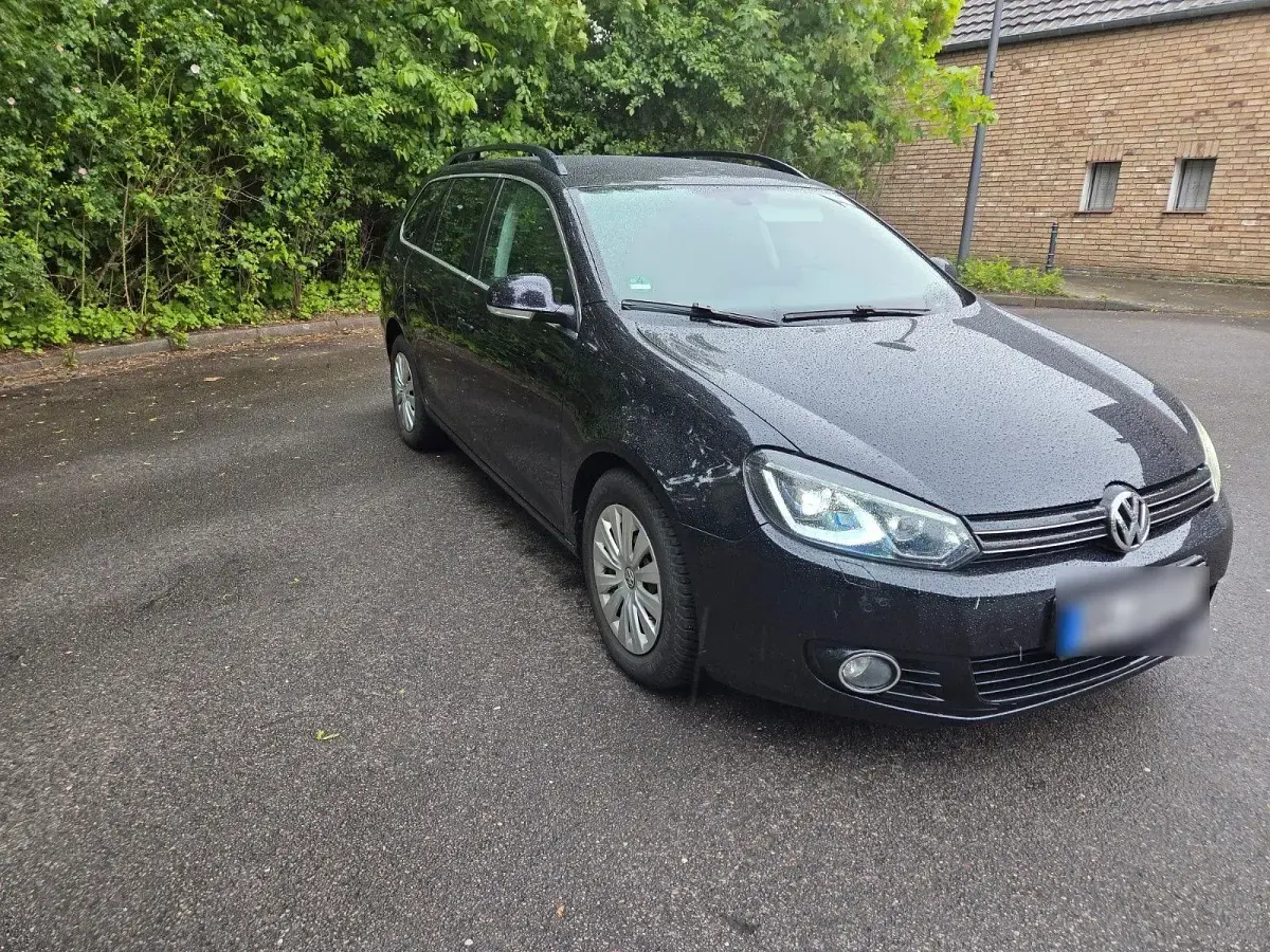 Gebraucht VW Golf VI Comfortline 122 PS (89 kW) 2010 Schwarz Kleinwagen