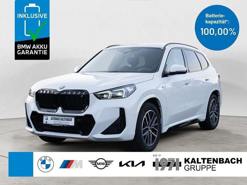 Gebraucht BMW iX1 M Sport 230 kW (313 PS) 2023 Alpinweiss iii SUV