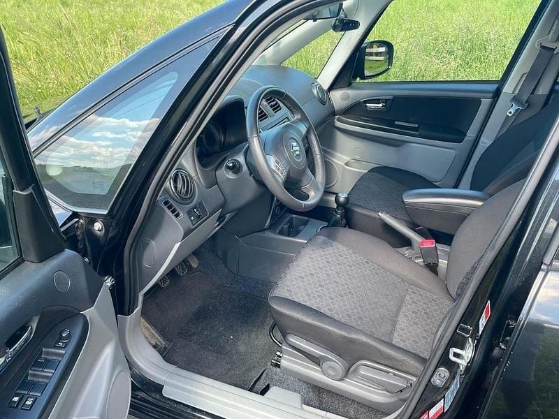 Gebraucht Suzuki SX4 Style 120 PS (88 kW) 2011 Schwarz Limousine