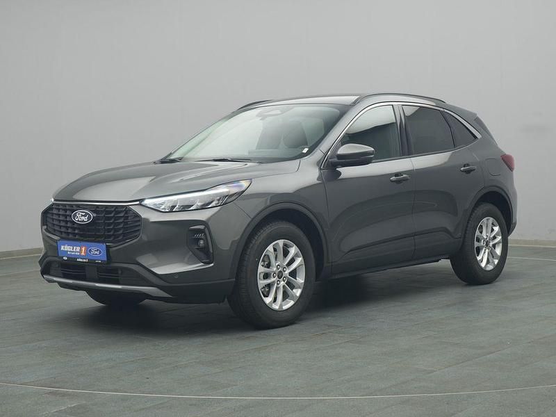 Neu Ford Kuga Titanium 179 PS (131 kW) 2025 Grau SUV