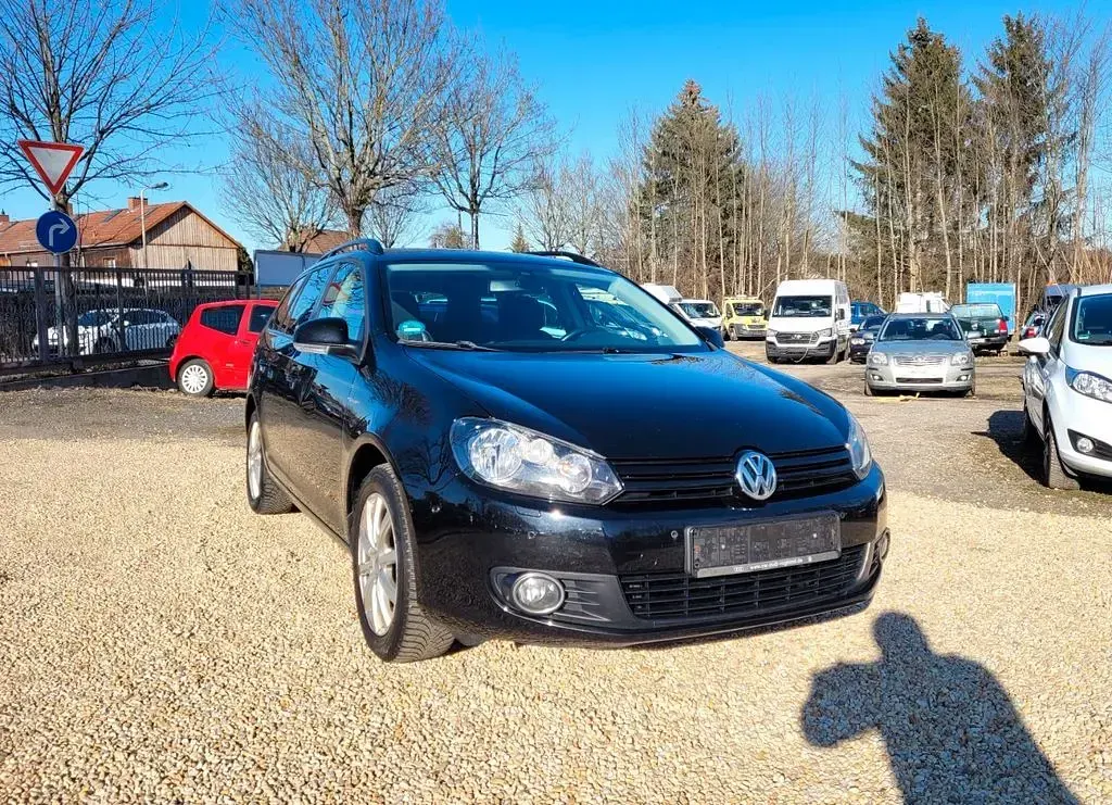 Gebraucht VW Golf VII Match 122 PS (89 kW) 2013 Schwarz Kombi