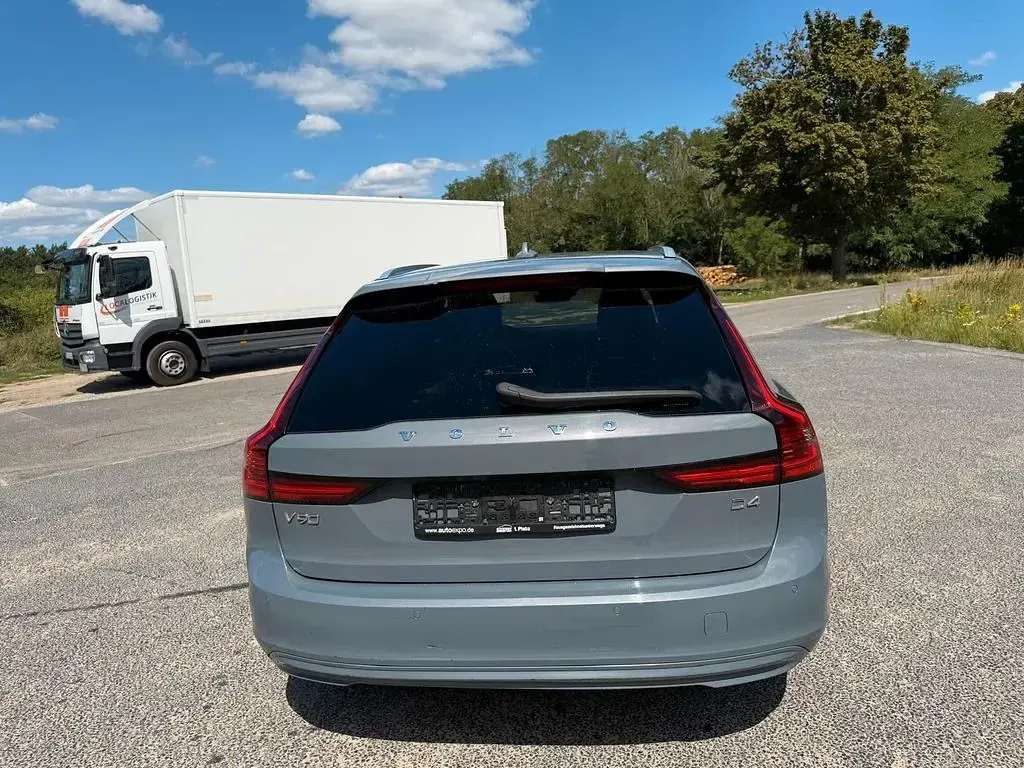 Gebraucht Volvo V90 Inscription 190 PS (139 kW) 2020 Grau Kombi