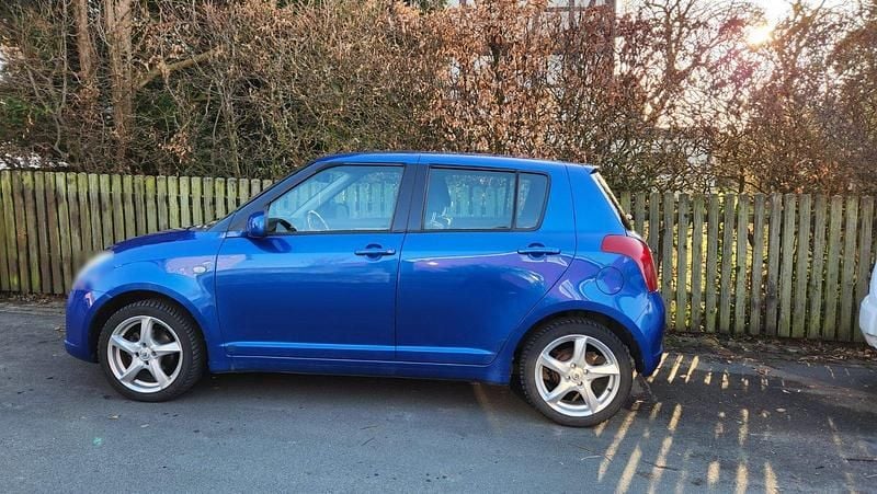 Gebraucht Suzuki Swift 92 PS (67 kW) 2007 Blau Kleinwagen