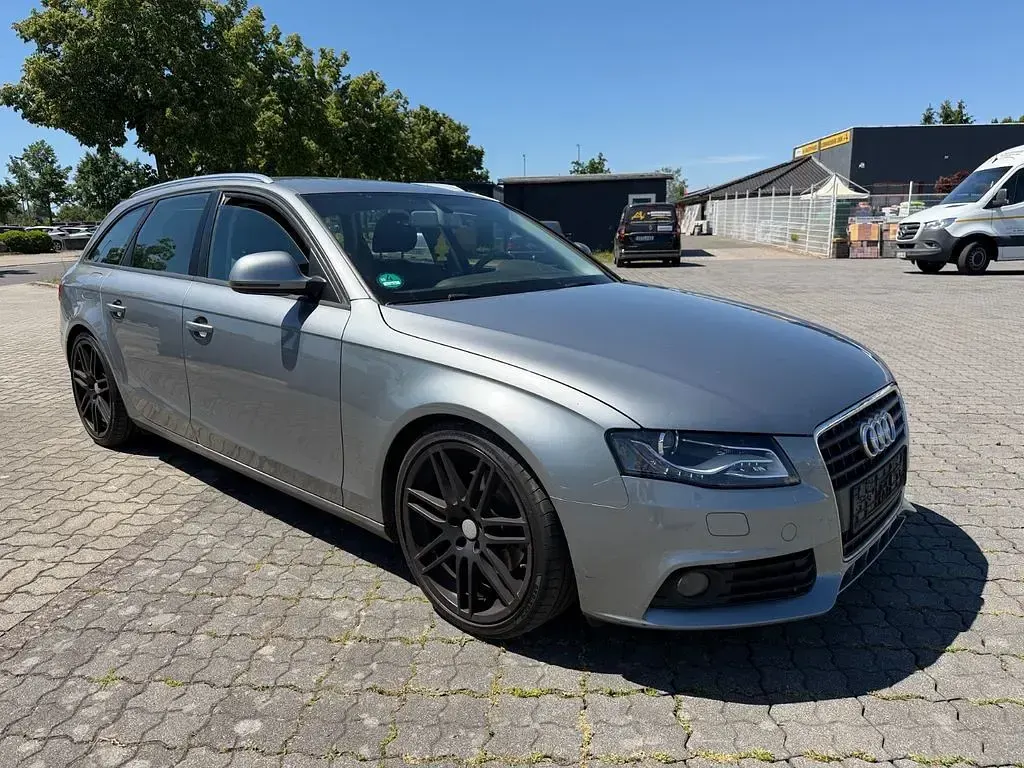 Gebraucht Audi A4 Attraction 143 PS (105 kW) 2009 Grau Kombi