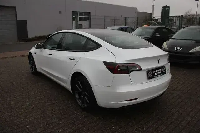 Gebraucht Tesla Model 3 324 kW (441 PS) 2021 Weiß Limousine