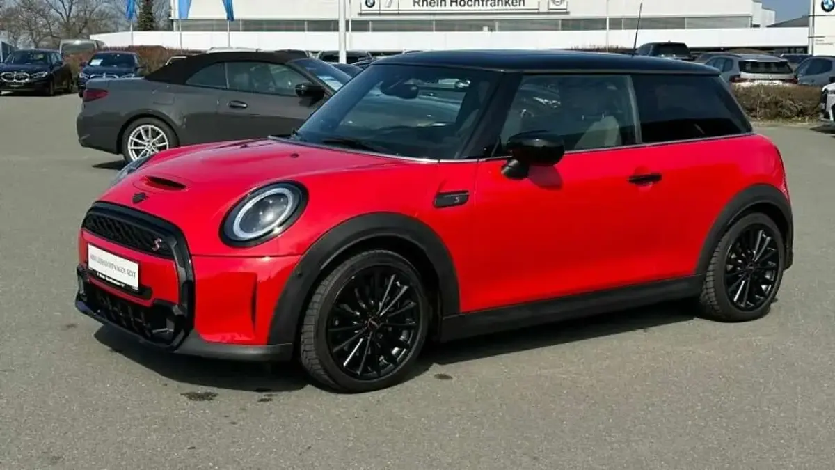 Gebraucht Mini Cooper S 178 PS (130 kW) 2022 Chili red Kleinwagen