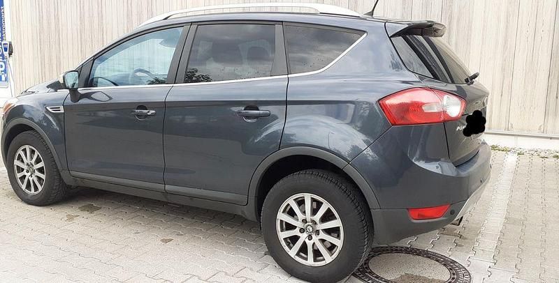 Gebraucht Ford Kuga 140 PS (102 kW) 2010 Blau SUV