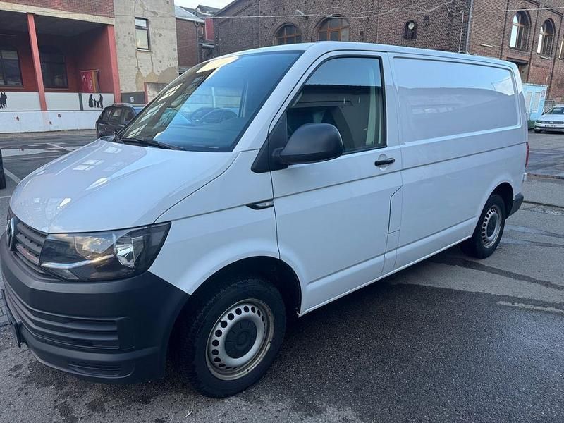 Gebraucht VW Transporter 150 PS (110 kW) 2019 Weiß Van