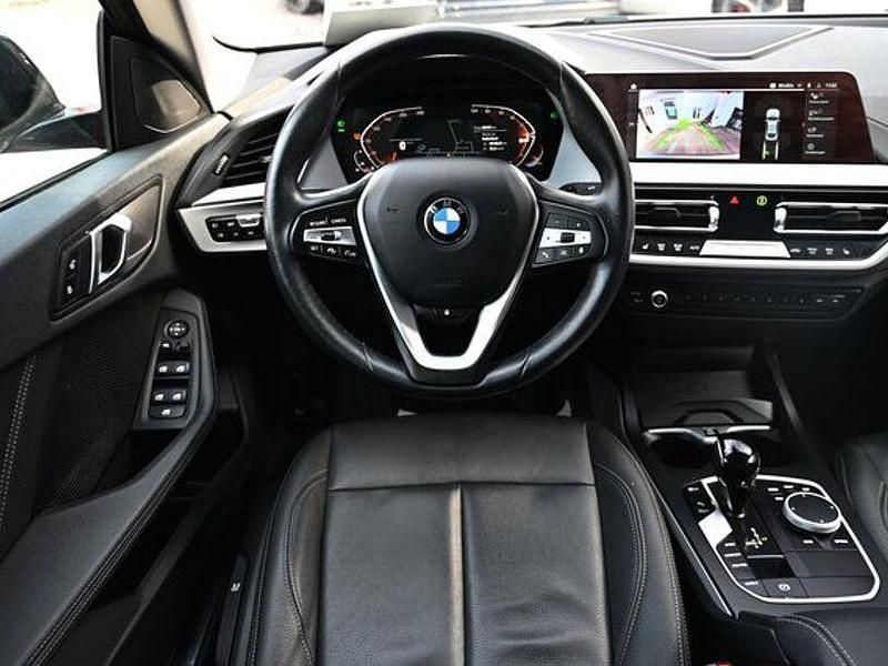 Gebraucht BMW 218 Performance 136 PS (100 kW) 2024 Frozen pure grey Limousine