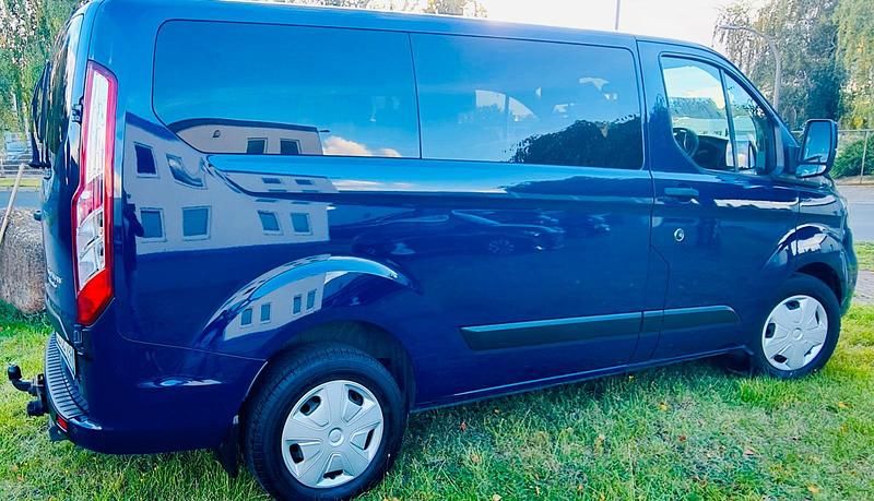 Blau Gebraucht 2019 Ford Transit Custom Van / Kleinbus | 20.000 € (Etwas zu teuer) - Bild 1/4