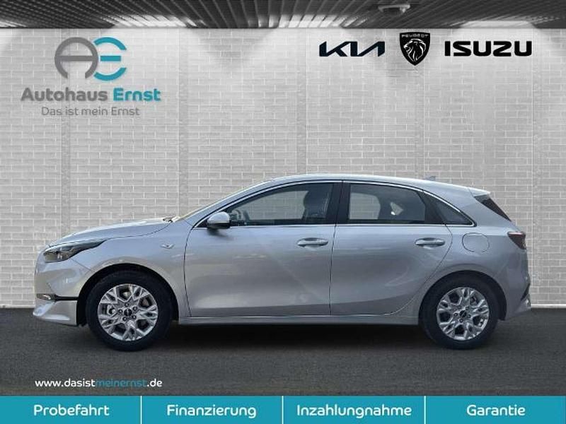 Gebraucht Kia Ceed Vision 101 PS (74 kW) 2025 Sparkling silber Kleinwagen