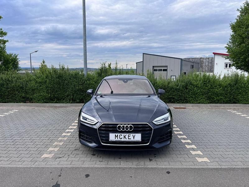 Gebraucht Audi A5 Sportback Basis 170 PS (125 kW) 2018 Blau Kleinwagen