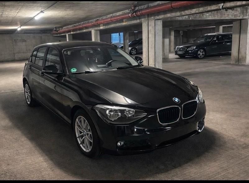 Gebraucht BMW 116 116 PS (85 kW) 2015 Schwarz Kleinwagen
