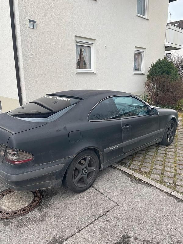 Gebraucht Mercedes CLK200 163 PS (119 kW) 2002 Schwarz Coupé