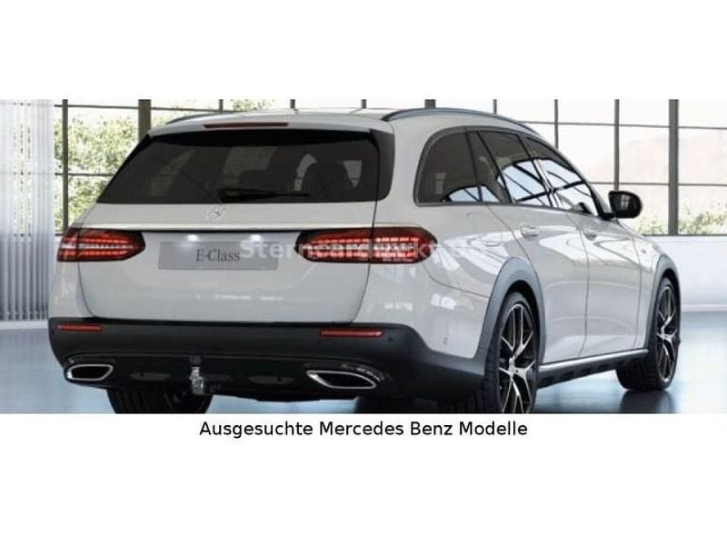 Gebraucht Mercedes E200 AMG 197 PS (144 kW) 2022 Polarweiß Kombi