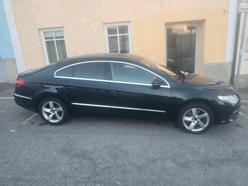 Second-hand VW Passat 160 CP (117 kW) 2011 Negru Berlinǎ