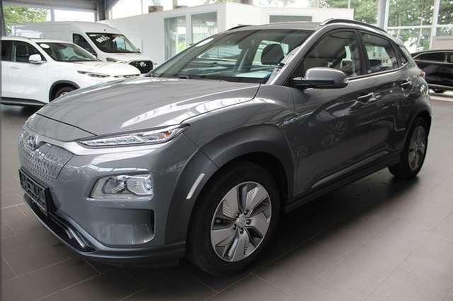 Grau metallic Gebraucht 2021 Hyundai Kona SUV | 18.450 € (Fairer Preis) - Bild 1/4