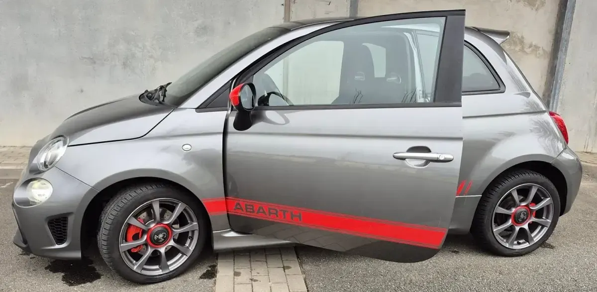 Gebraucht Fiat 500 Abarth 145 PS (106 kW) 2018 Grau Kleinwagen