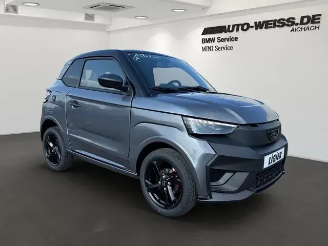 Neu Ligier JS50 2026 Graphitegrau / schwarz Kleinwagen