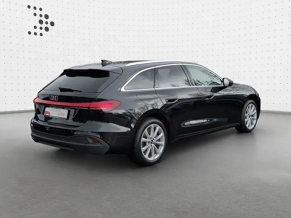 Gebraucht Audi A5 Sport 204 PS (150 kW) 2025 Mythosschwarz metallic Kombi
