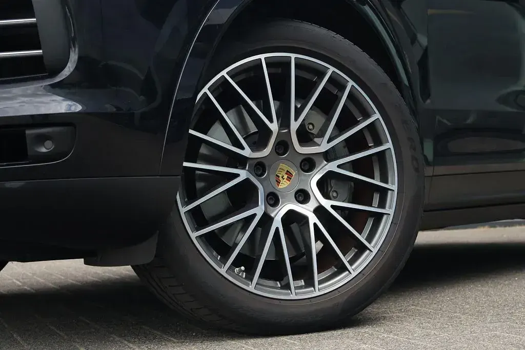 Gebraucht Porsche Cayenne 441 PS (324 kW) 2018 Schwarz SUV