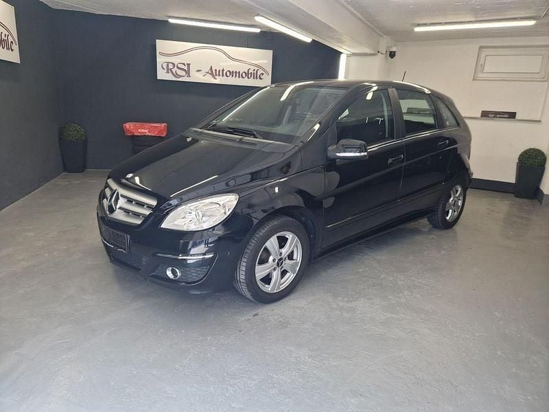 Schwarz Gebraucht 2009 Mercedes B160 Van / Kleinbus | 5.999 € (Etwas zu teuer) - Bild 1/4
