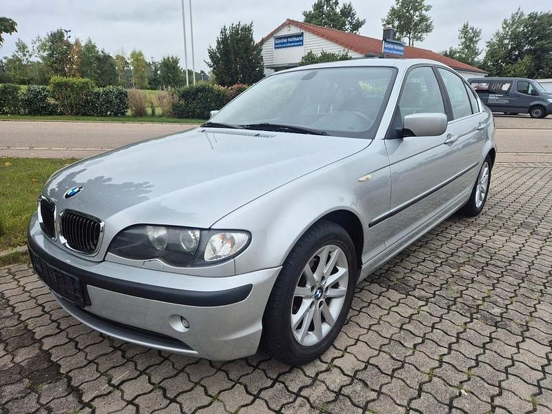 Silber Gebraucht 2003 BMW 320 Lifestyle Limousine | 4.800 € (Fairer Preis) - Bild 1/4