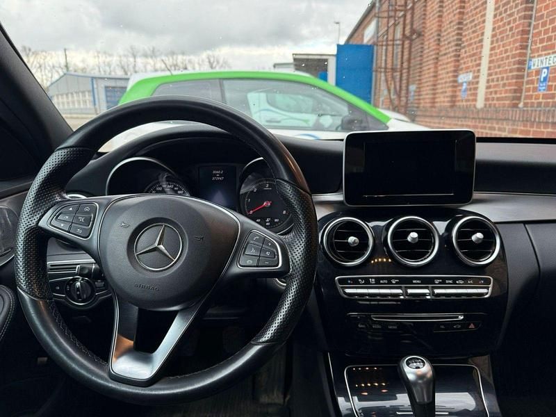 Gebraucht Mercedes C220 170 PS (125 kW) 2015 Weiß Limousine