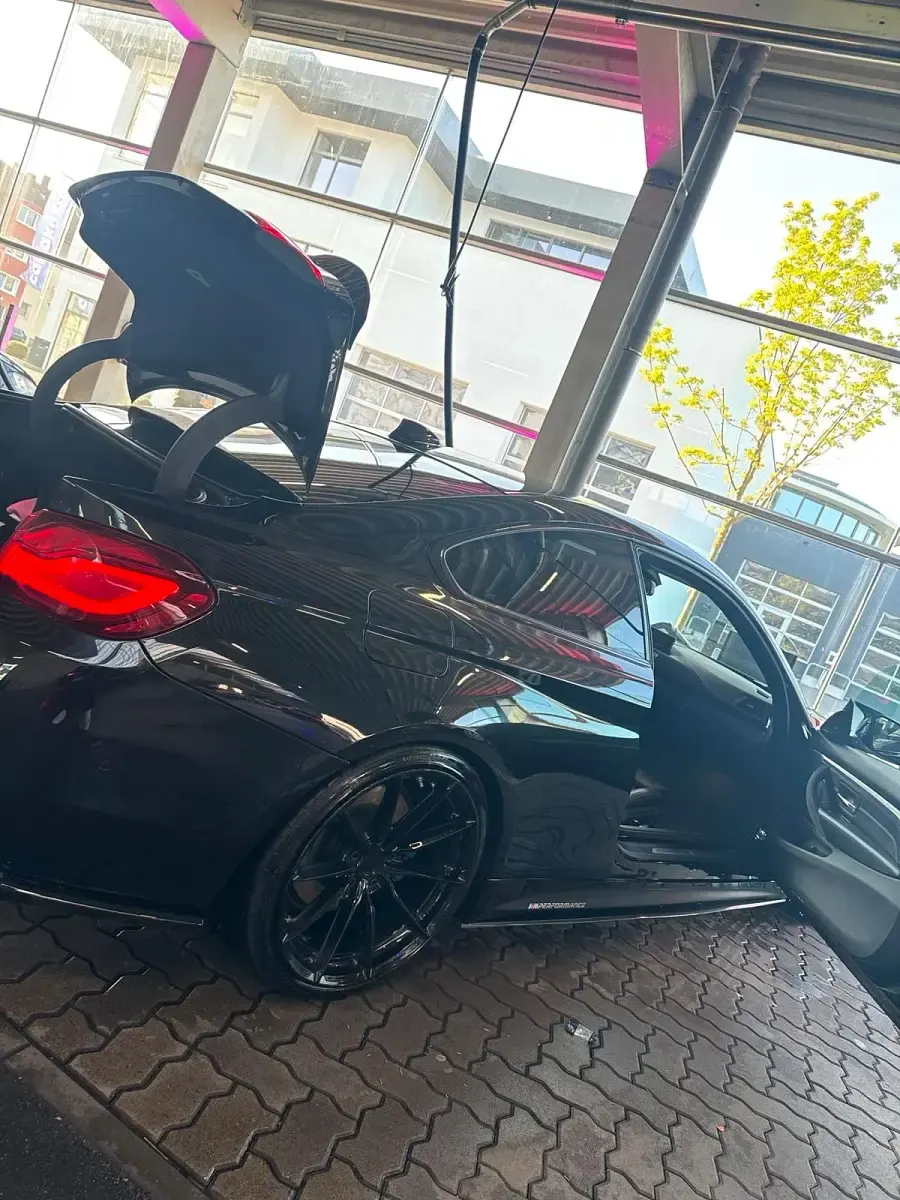 Käytetty BMW 440 M Performance 326 HP (239 kW) 2018 Musta Coupe - kaksiovinen