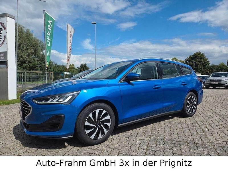 Gebraucht Ford Focus Titanium 116 PS (85 kW) 2023 Blau Limousine