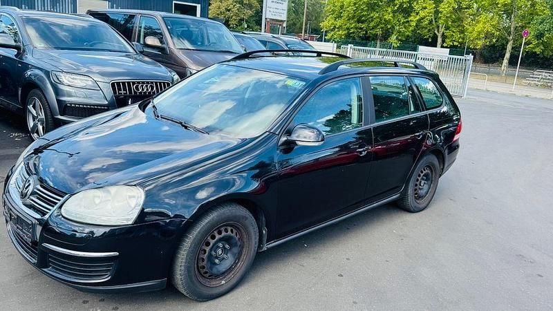 Schwarz Gebraucht 2008 VW Golf V Trendline Limousine | 1.999 € (Superpreis) - Bild 1/4