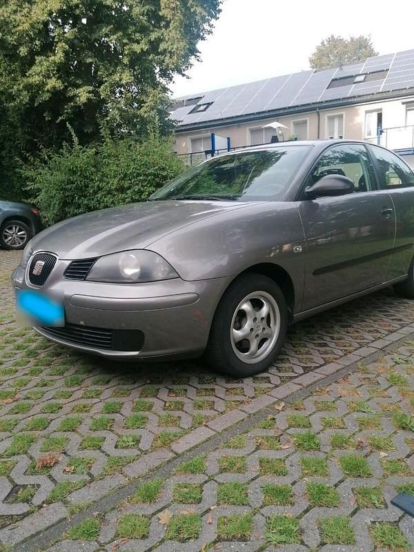 Gebraucht Seat Ibiza 75 PS (55 kW) 2002 Grau Kleinwagen