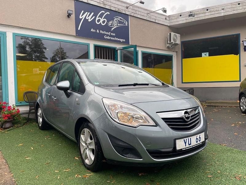 Silber Gebraucht 2013 Opel Meriva Edition Van / Kleinbus | 5.990 € (Fairer Preis) - Bild 1/4