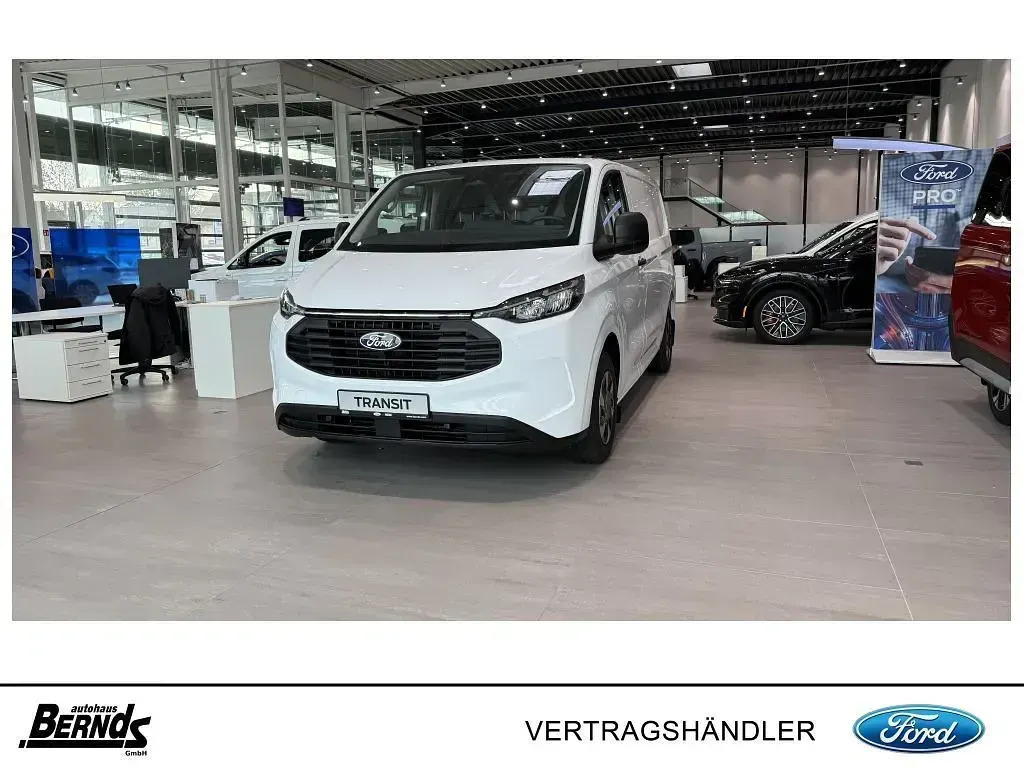 Uusi Ford Transit Custom Trend 232 HP (170 kW) 2026 Valkoinen Nouto