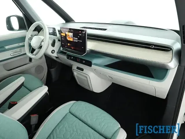 Używany VW ID. Buzz Pro 210 kW (286 KM) 2025 Biały Minivan