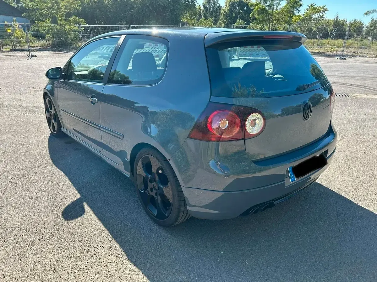 Gebraucht VW Golf V 75 PS (55 kW) 2005 Grau Kleinwagen
