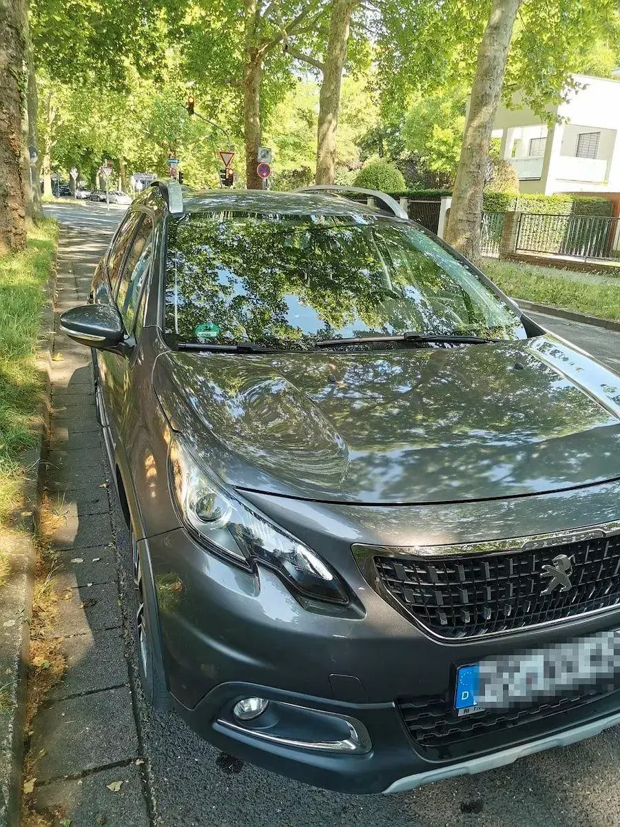 Gebraucht Peugeot 2008 Allure 110 PS (80 kW) 2018 Grau SUV