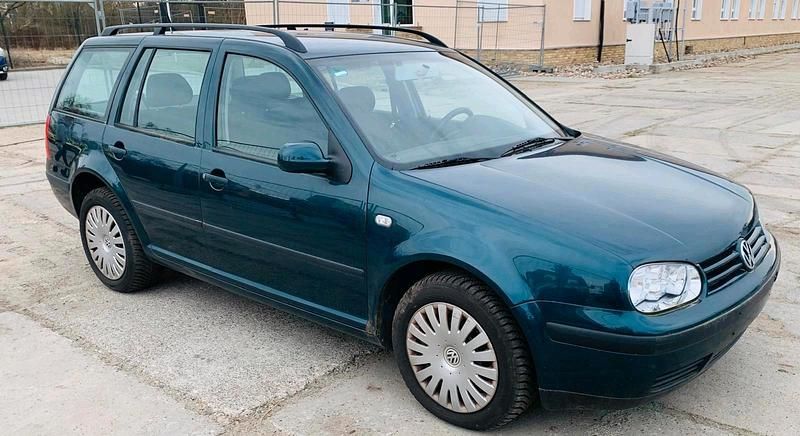 Gebraucht VW Golf IV 101 PS (74 kW) 2002 Grün Kombi
