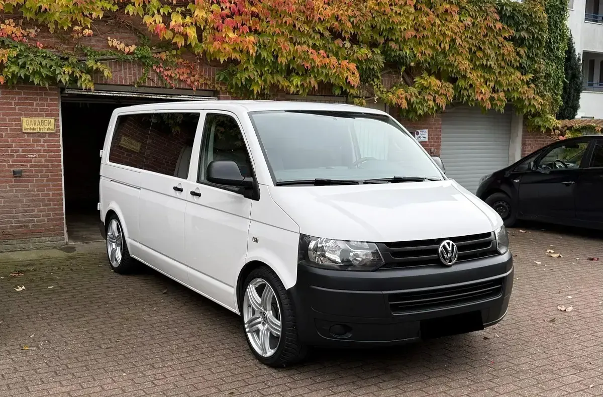 Gebraucht VW Caravelle 84 PS (61 kW) 2015 Weiß Van