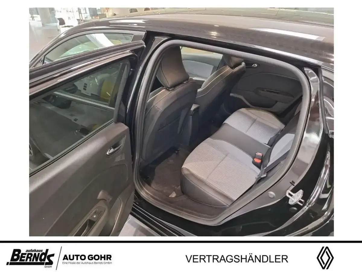 Neu Renault Clio V Techno 91 PS (66 kW) 2025 Black pearlschwarz metallic Kleinwagen