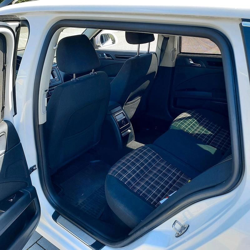 Gebraucht Skoda Superb 160 PS (117 kW) 2013 Weiß Kombi