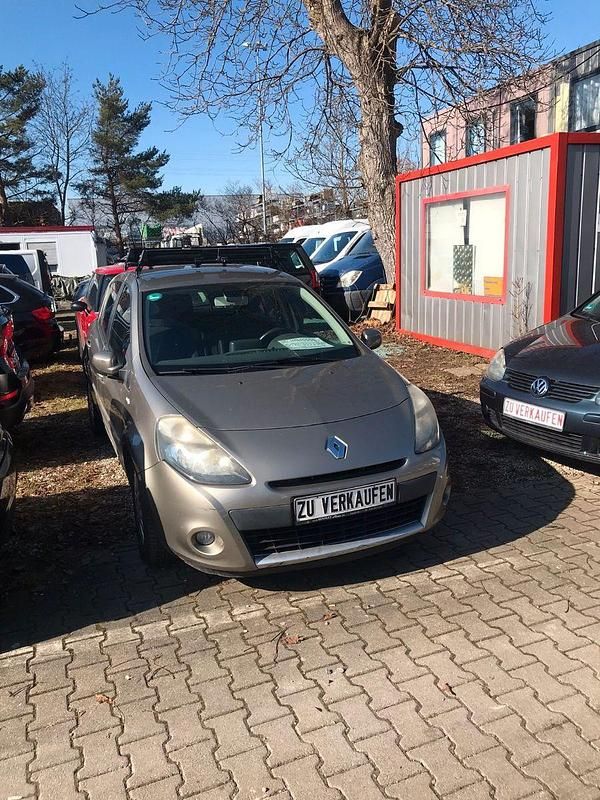 Gebraucht Renault Clio IV 75 PS (55 kW) 2012 Gold Limousine