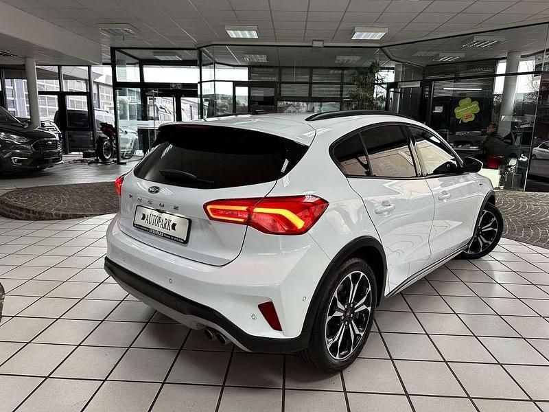 Gebraucht Ford Focus Active 150 PS (110 kW) 2020 Weiß Limousine