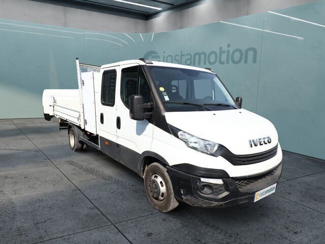 Gebraucht Iveco Daily 136 PS (100 kW) 2018 Weiß Van / Kleinbus