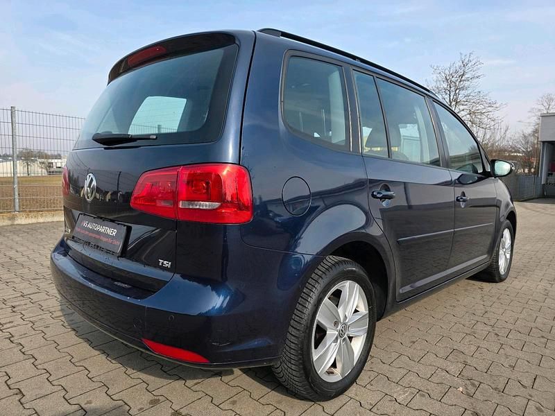Gebraucht VW Touran 140 PS (102 kW) 2011 Blau Van / Kleinbus