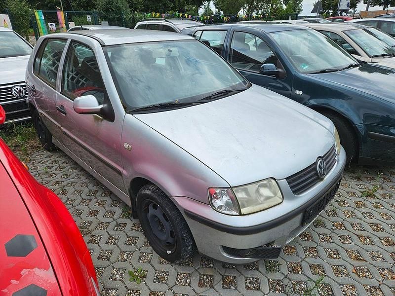 Gebraucht VW Polo Basis 75 PS (55 kW) 2001 Silber Kleinwagen