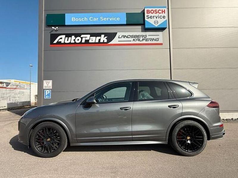 Gebraucht Porsche Cayenne 441 PS (324 kW) 2017 Andere SUV