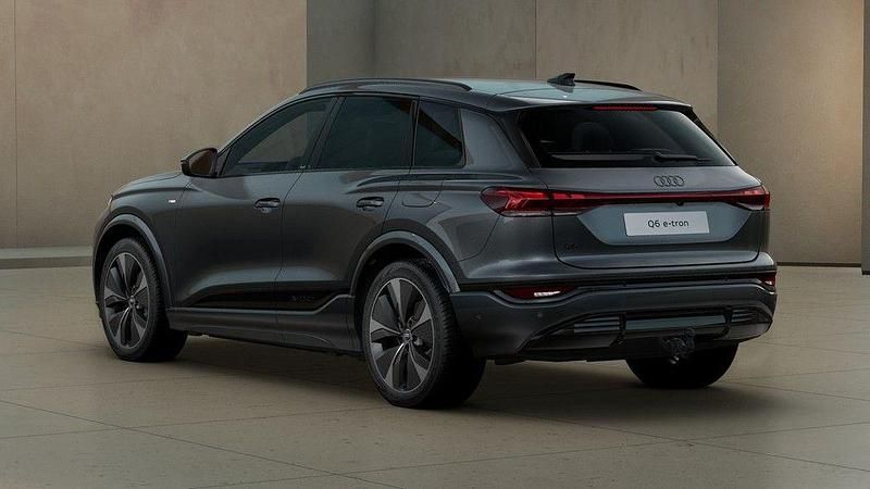 Gebraucht Audi Q6 e-tron Performance 225 kW (306 PS) 2026 Grau SUV